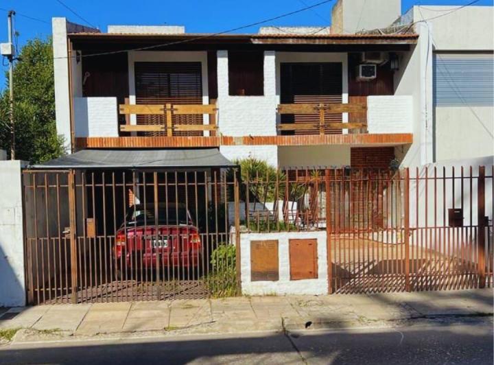 Casa · 132m² · 4 Ambientes · 1 Cochera