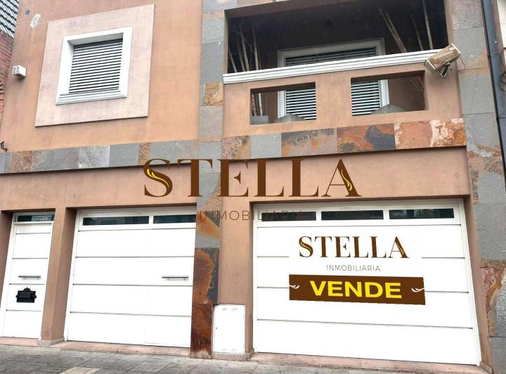 Casa · 347m² · 4 Ambientes · 2 Cocheras