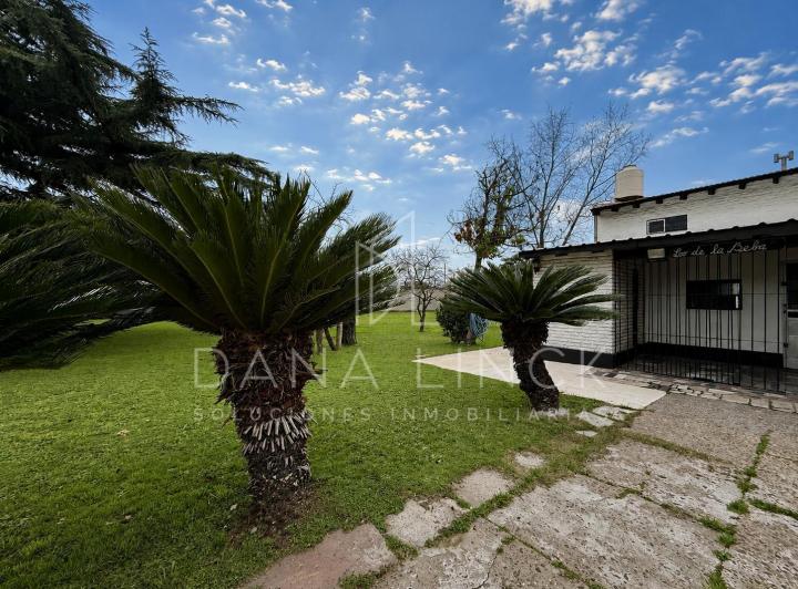 Casa · 1135m² · 4 Ambientes · 5 Cocheras