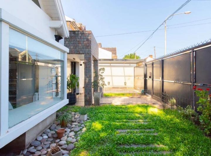 Casa · 160m² · 4 Ambientes · 1 Cochera