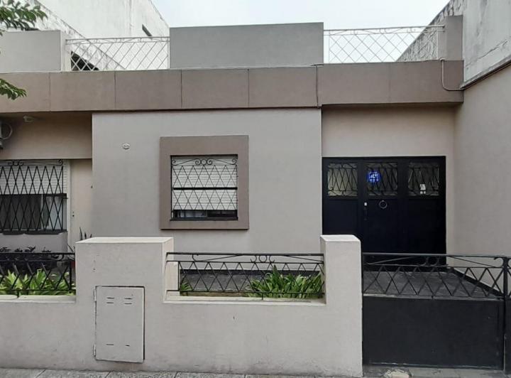 Casa · 160m² · 5 Ambientes · 1 Cochera