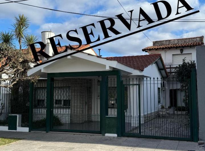Casa · 140m² · 5 Ambientes · 3 Cocheras