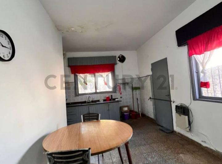 Casa · 79m² · 5 Ambientes