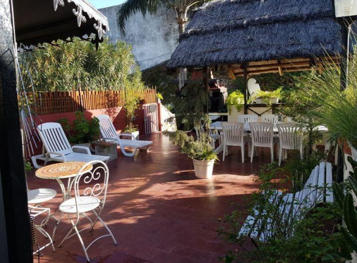 Casa · 225m² · 4 Ambientes · 2 Cocheras