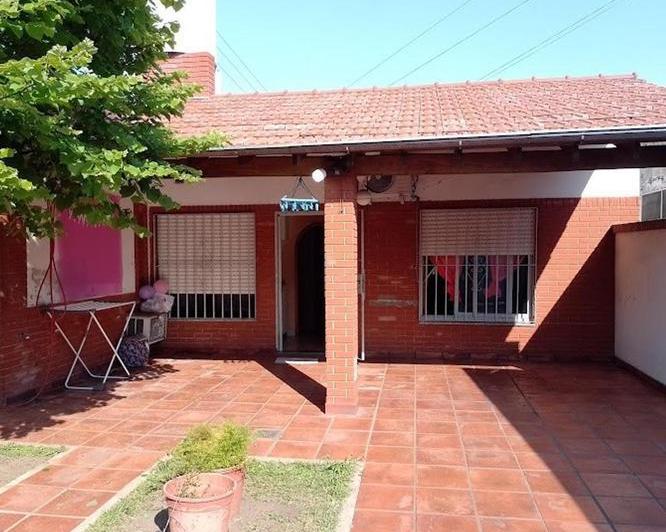 Casa · 161m² · 4 Ambientes · 4 Cocheras