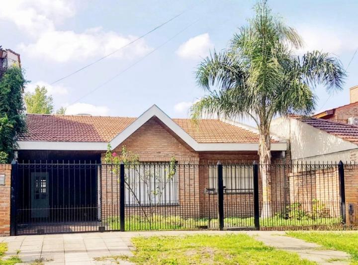 Casa · 120m² · 4 Ambientes