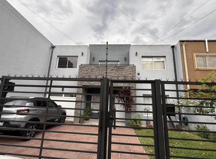 Casa · 174m² · 4 Ambientes