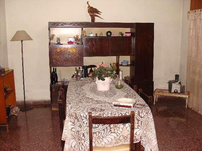 Casa · 200m² · 3 Ambientes · 1 Cochera