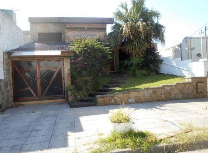 Casa · 513m² · 5 Ambientes · 1 Cochera