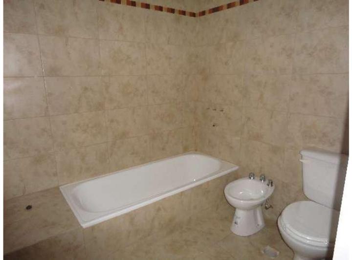 Casa · 120m² · 4 Ambientes · 1 Cochera