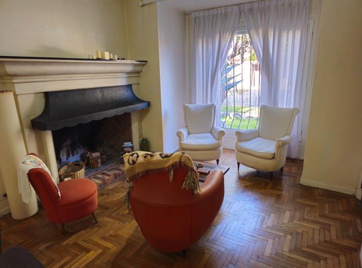 Casa · 185m² · 4 Ambientes · 2 Cocheras