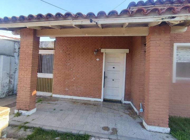 Casa · 110m² · 3 Ambientes · 2 Cocheras