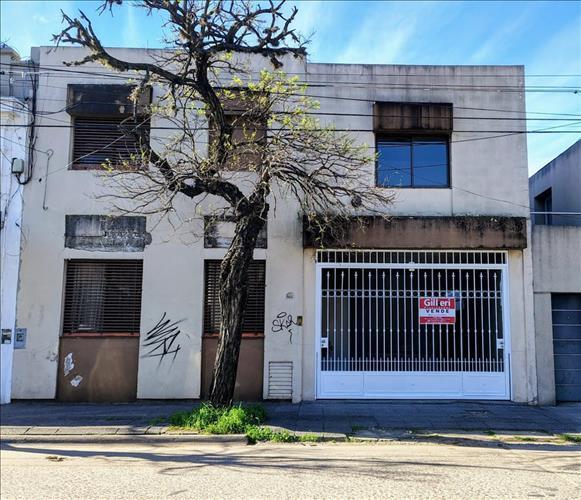 Casa · 250m² · 7 Ambientes · 1 Cochera