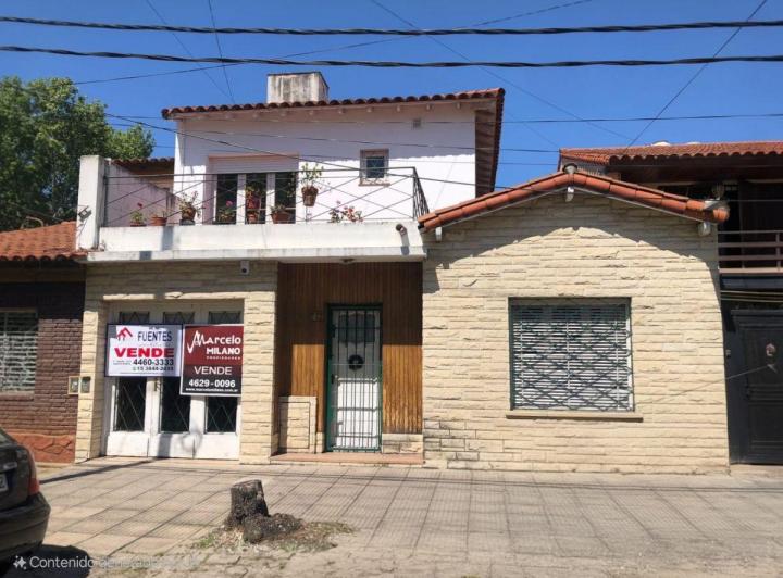 Casa · 149m² · 5 Ambientes · 1 Cochera