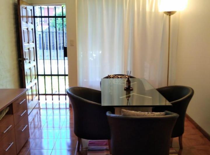 Casa · 200m² · 3 Ambientes · 1 Cochera