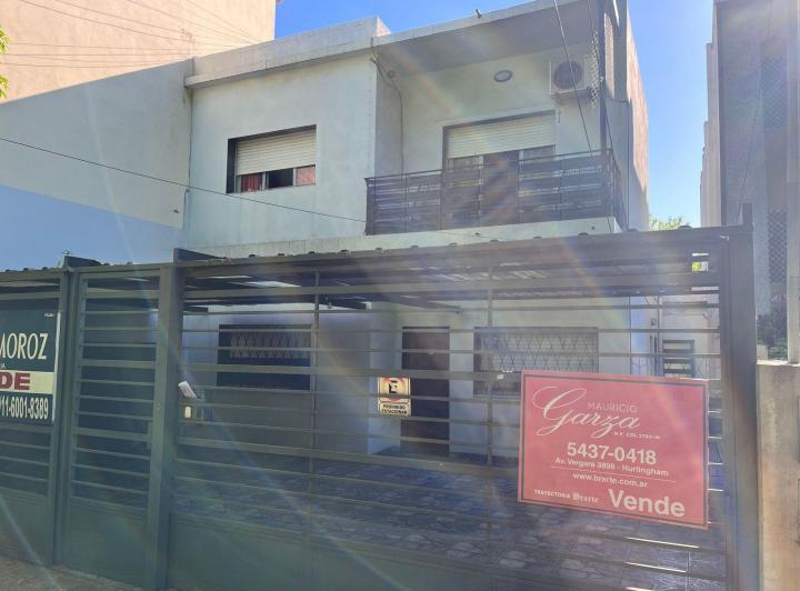 Casa · 100m² · 5 Ambientes · 2 Cocheras