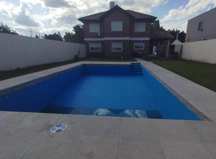 Casa · 164m² · 5 Ambientes · 5 Cocheras