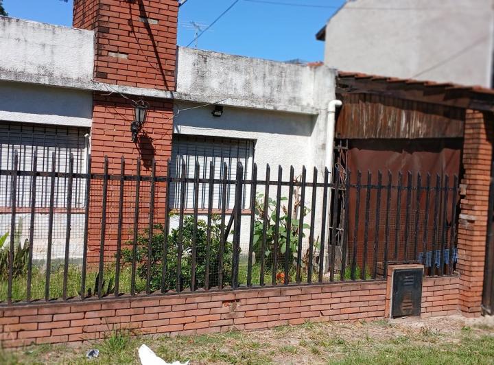 Casa · 100m² · 2 Dormitorios · 1 Cochera