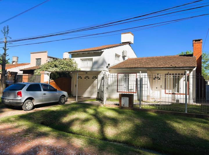 Casa · 150m² · 4 Ambientes · 2 Cocheras