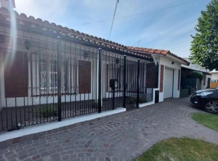 Casa · 120m² · 3 Ambientes · 1 Cochera