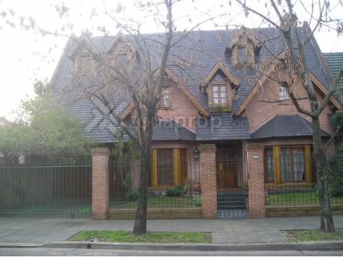 Casa · 455m² · 5 Dormitorios
