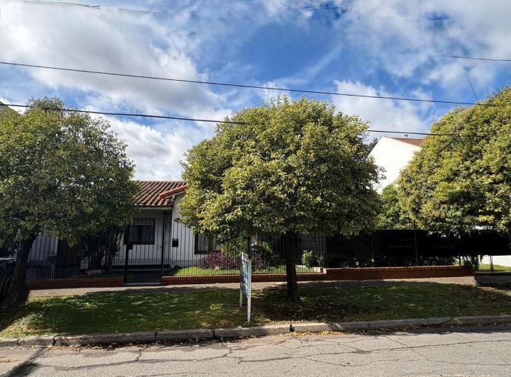 Casa · 150m² · 4 Ambientes · 1 Cochera