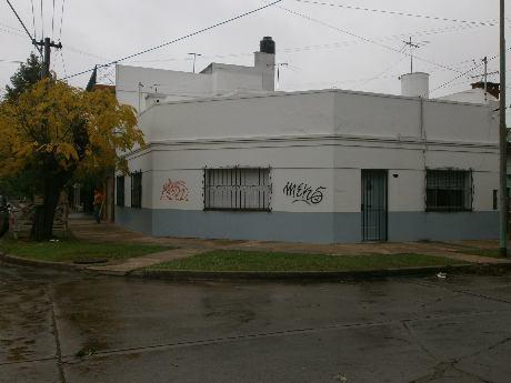Casa · 110m² · 3 Ambientes · 1 Cochera