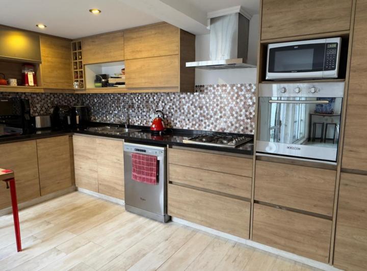Casa · 150m² · 5 Ambientes · 1 Cochera