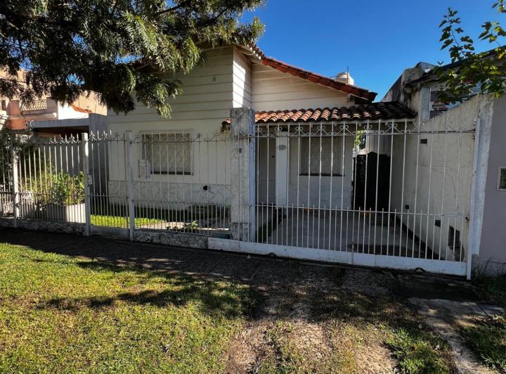 Casa · 100m² · 3 Ambientes · 1 Cochera