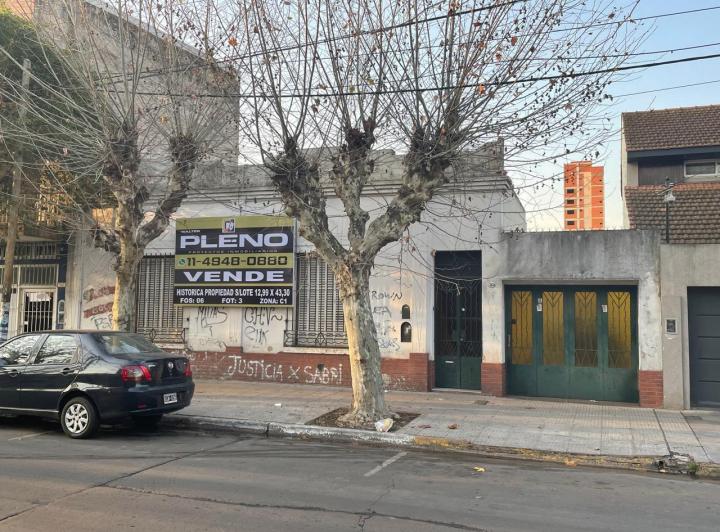 Casa · 110m² · 4 Ambientes · 2 Cocheras