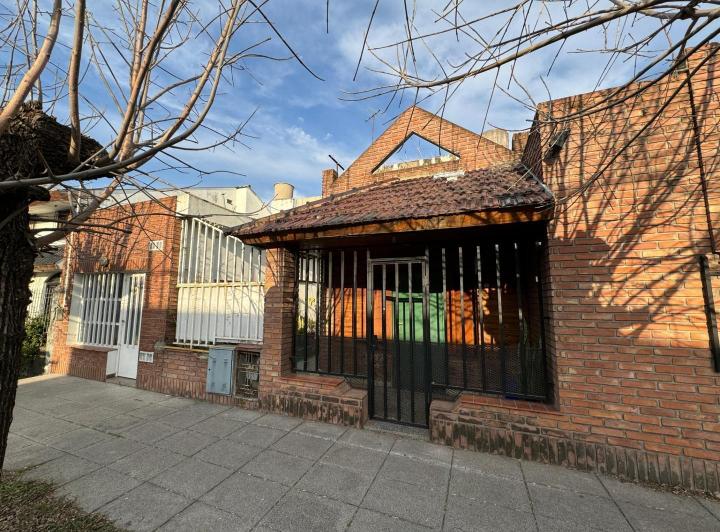 Casa · 130m² · 3 Ambientes · 1 Cochera