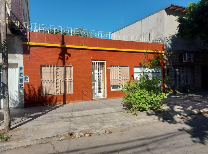 Casa · 145m² · 3 Ambientes · 1 Cochera