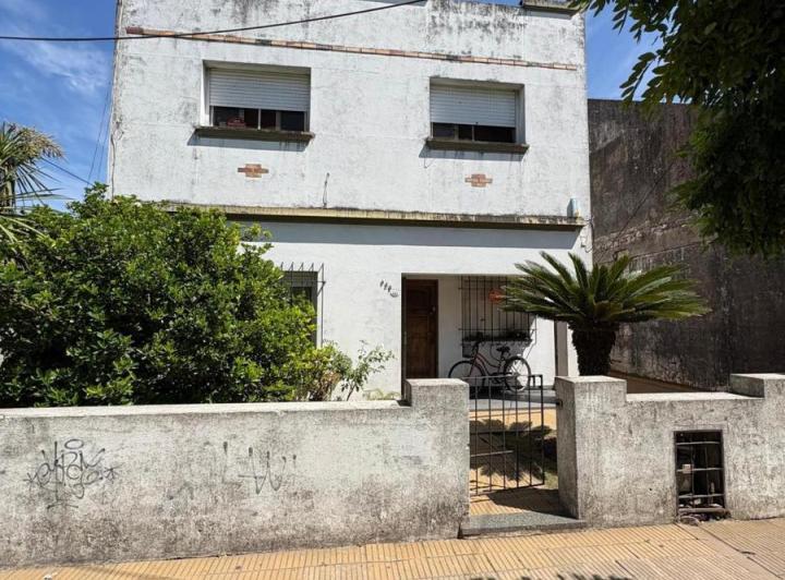 Casa · 137m² · 5 Ambientes · 1 Cochera