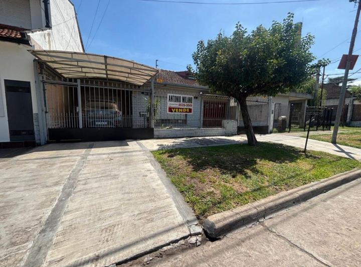 Casa · 125m² · 3 Ambientes · 3 Cocheras