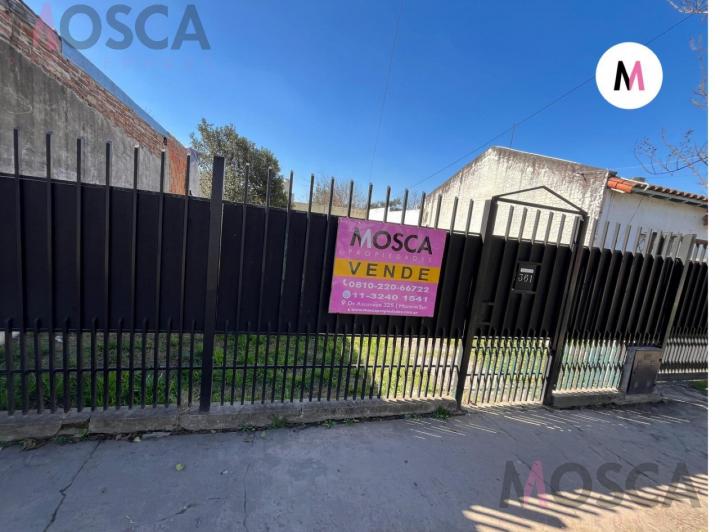 Casa · 70m² · 4 Ambientes · 3 Cocheras