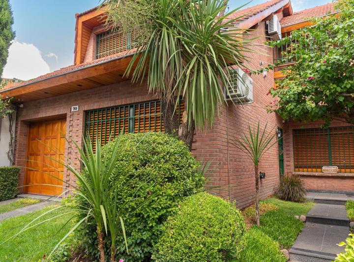 Casa · 246m²