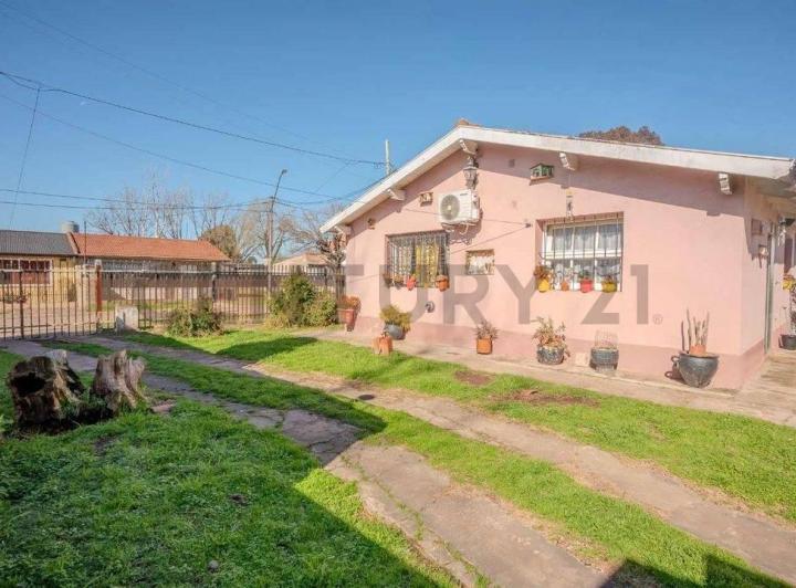 Casa · 60m² · 3 Ambientes · 1 Cochera