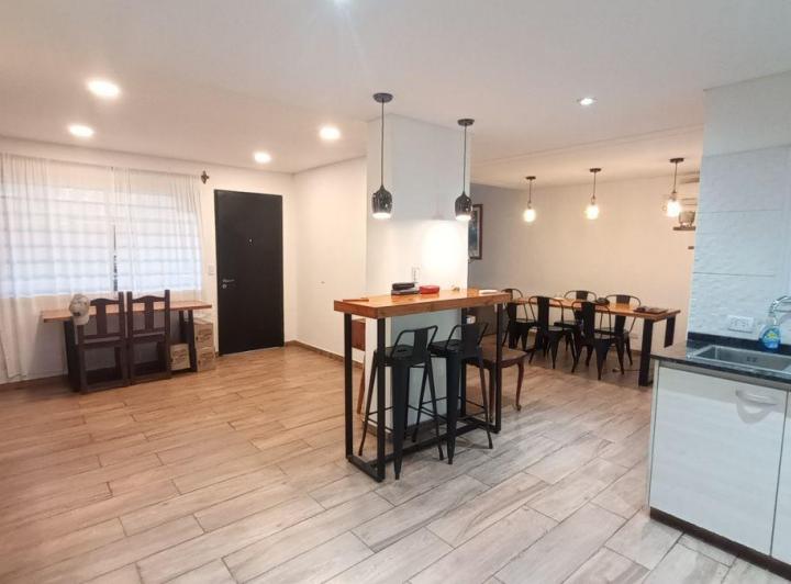 Casa · 97m² · 5 Ambientes · 1 Cochera