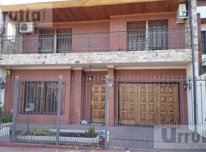 Casa · 455m² · 7 Ambientes · 2 Cocheras