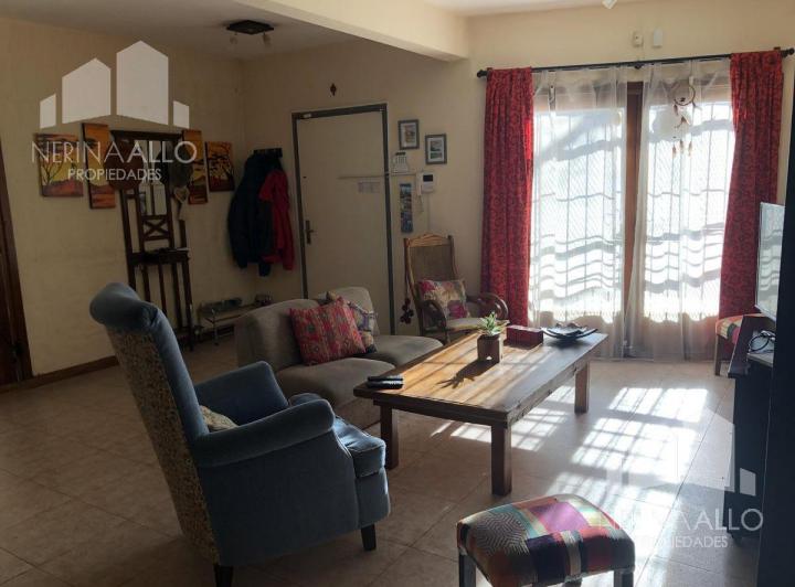 Casa · 220m² · 6 Ambientes