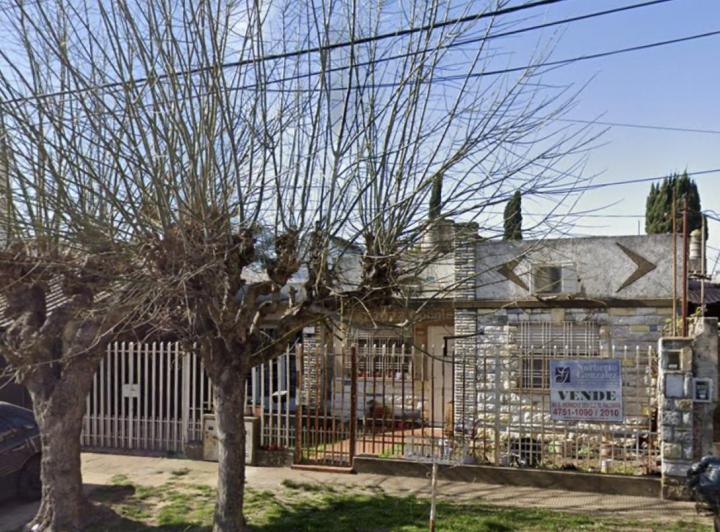Casa · 100m² · 3 Ambientes · 2 Cocheras