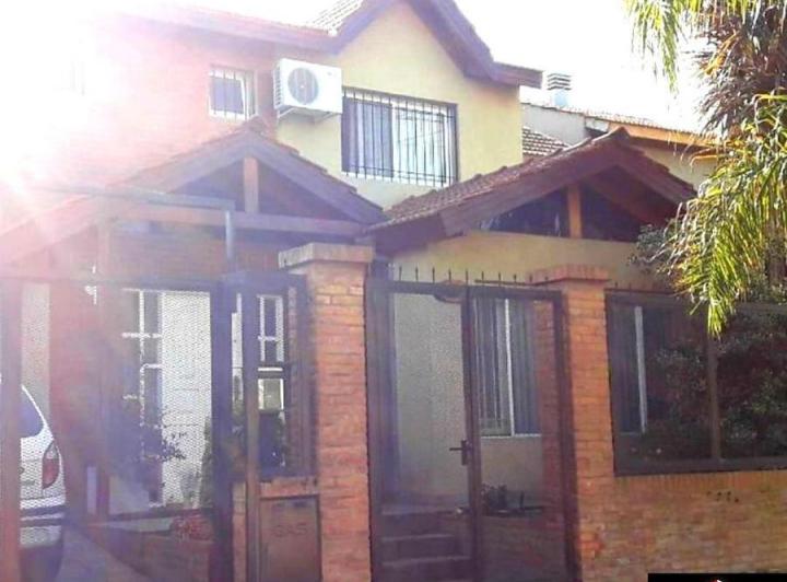 Casa · 199m² · 4 Ambientes · 2 Cocheras
