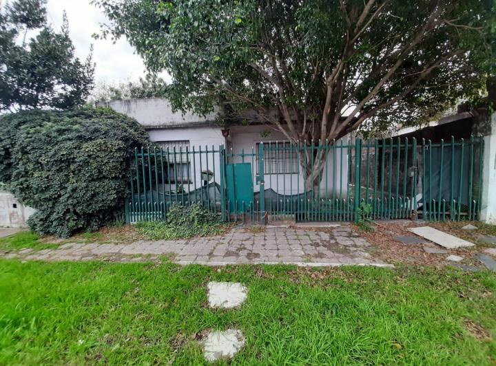 Casa · 80m² · 3 Ambientes · 2 Cocheras