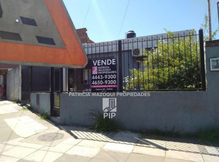 Casa · 90m² · 3 Ambientes · 3 Cocheras