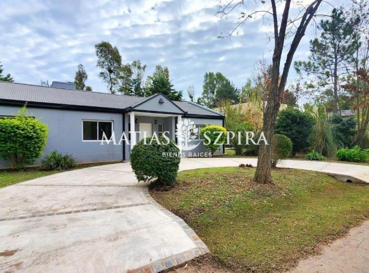 Casa · 120m² · 4 Ambientes · 2 Cocheras