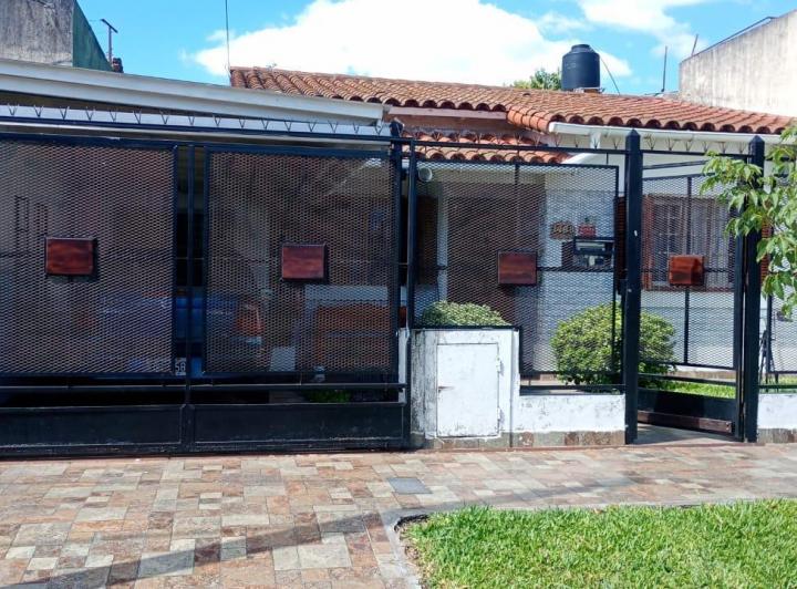 Casa · 142m² · 3 Ambientes · 1 Cochera