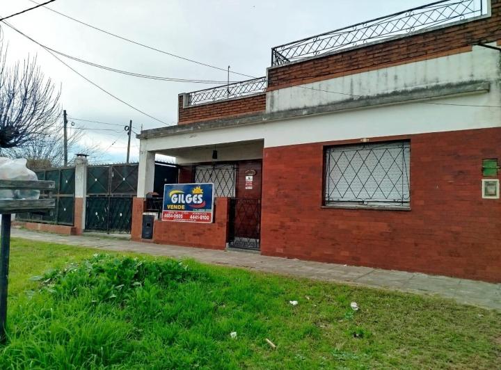 Casa · 70m² · 2 Ambientes · 1 Cochera