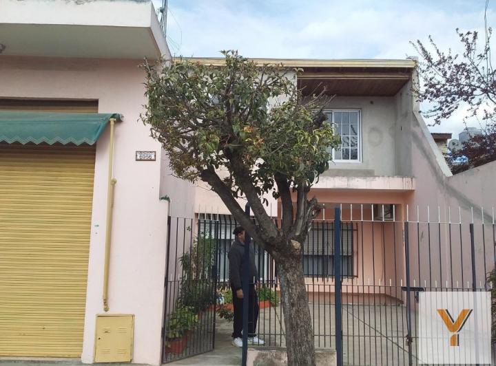 Casa · 190m² · 6 Ambientes · 1 Cochera