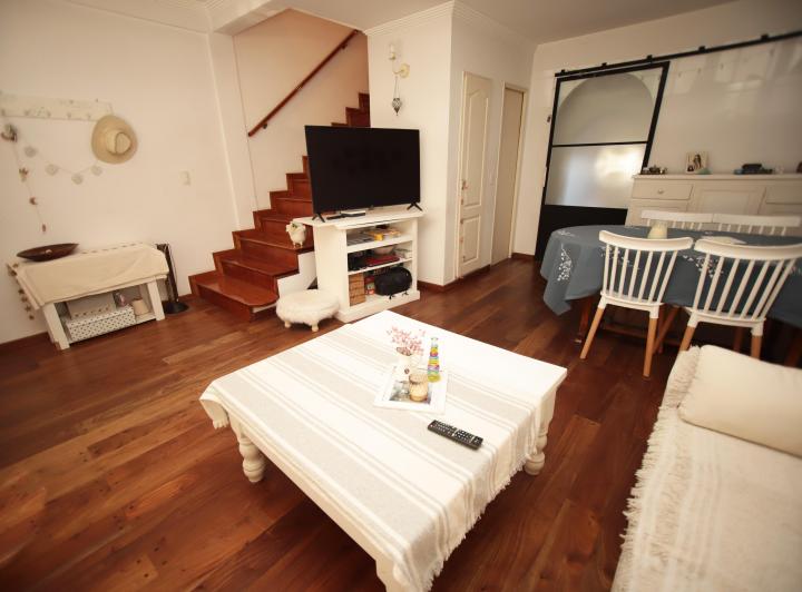 Casa · 190m² · 5 Ambientes · 1 Cochera