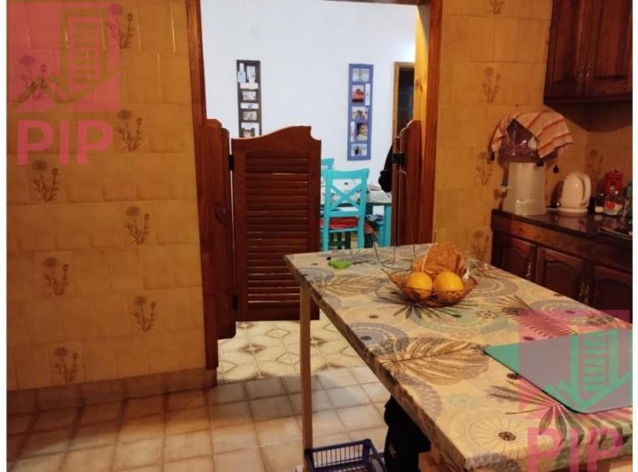 Casa · 130m² · 6 Ambientes · 1 Cochera